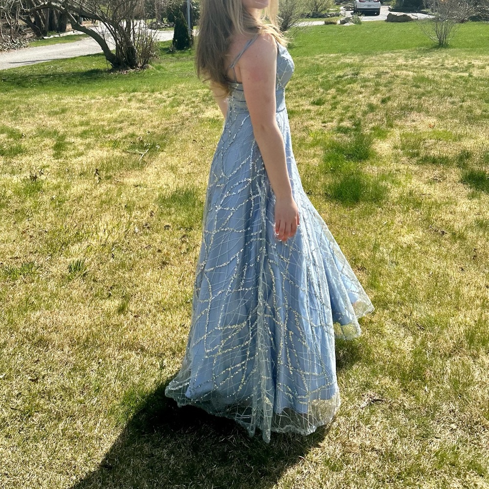 Elegant Blue Prom dress with Silver Accents